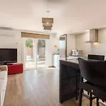 Cabril's Hills - Stunning With Pool & Sea Views 아파트