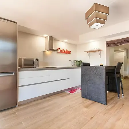 Cabril's Hills Luxe Апартаменты