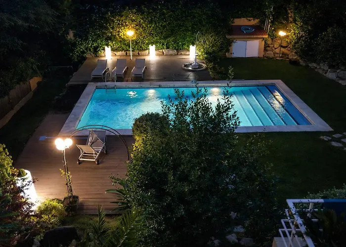 Cabril'S Hills - Stunning Villa With Pool & Sea Views شقة كابرايلس
