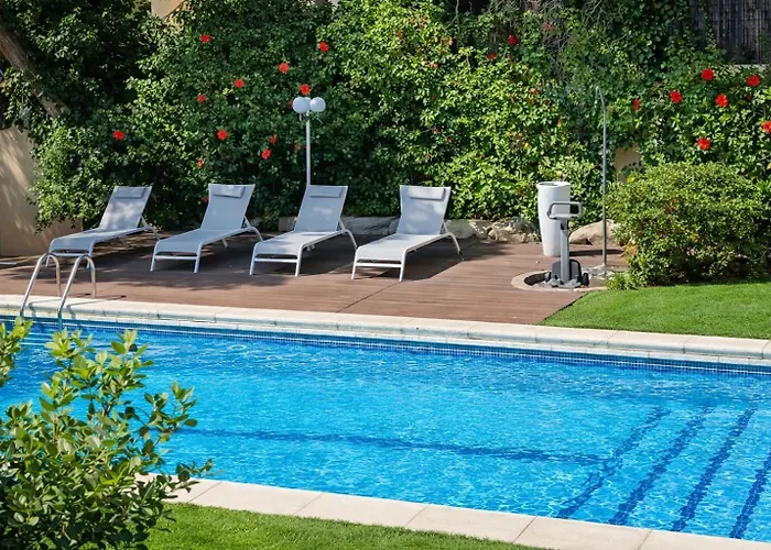 شقة Cabril'S Hills - Stunning Villa With Pool & Sea Views كابرايلس
