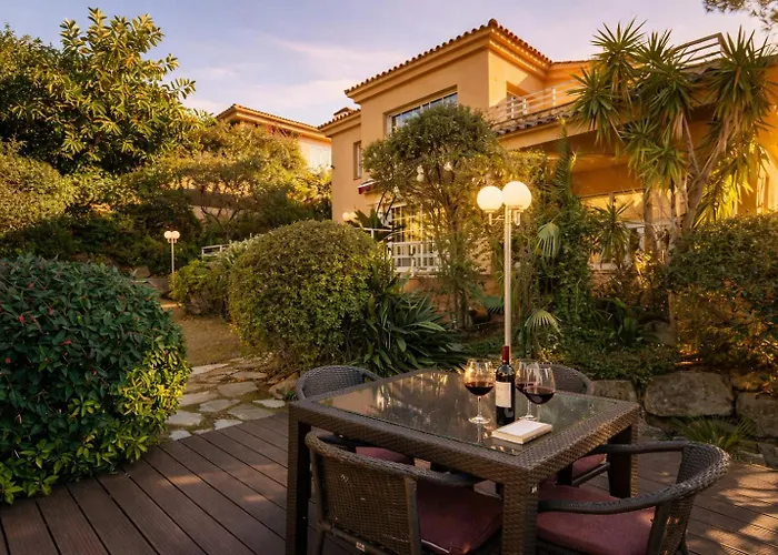 Cabril'S Hills - Stunning Villa With Pool & Sea Views شقة كابرايلس