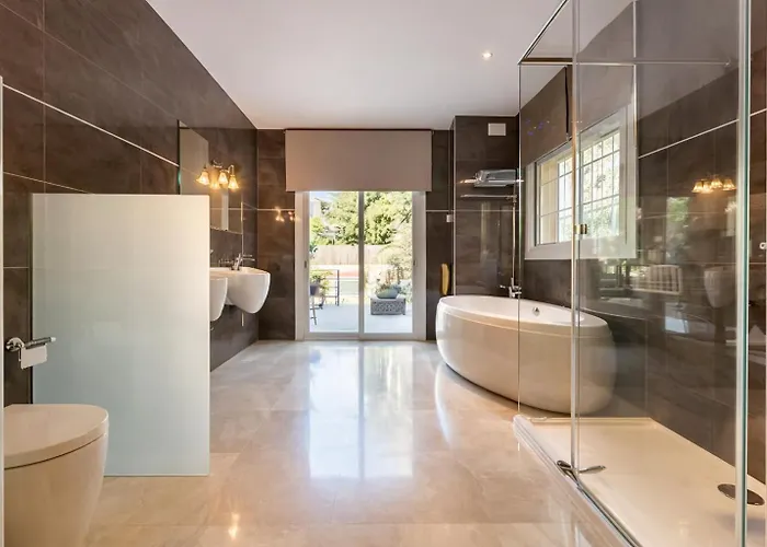 شقة Cabril'S Hills - Stunning Villa With Pool & Sea Views كابرايلس