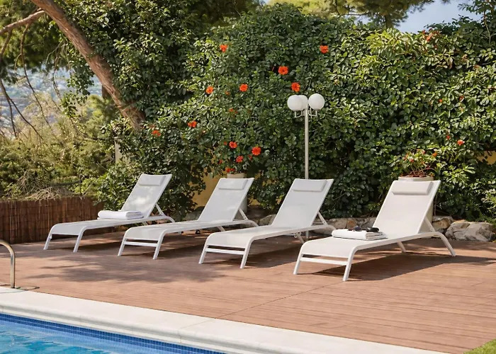 Cabril'S Hills - Stunning Villa With Pool & Sea Views شقة كابرايلس